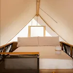 Wecamp 2*