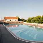 キャンプ場 Wecamp 2*